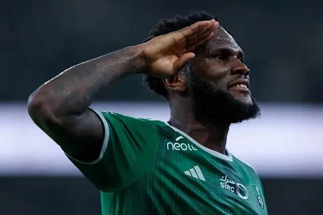 فيورنتينا مهتم بلاعب الأهلي فرانك كيسيه