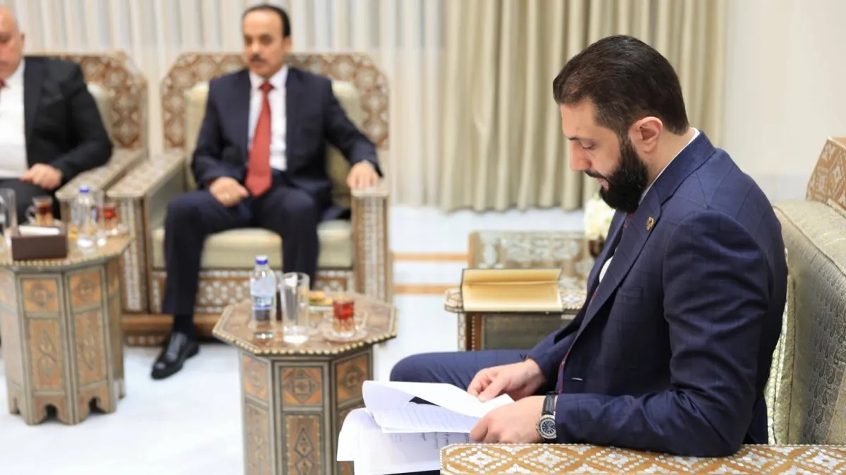 الشرع يتسلم التقرير النهائي للجنة التحقيق في أحداث الساحل السوري
