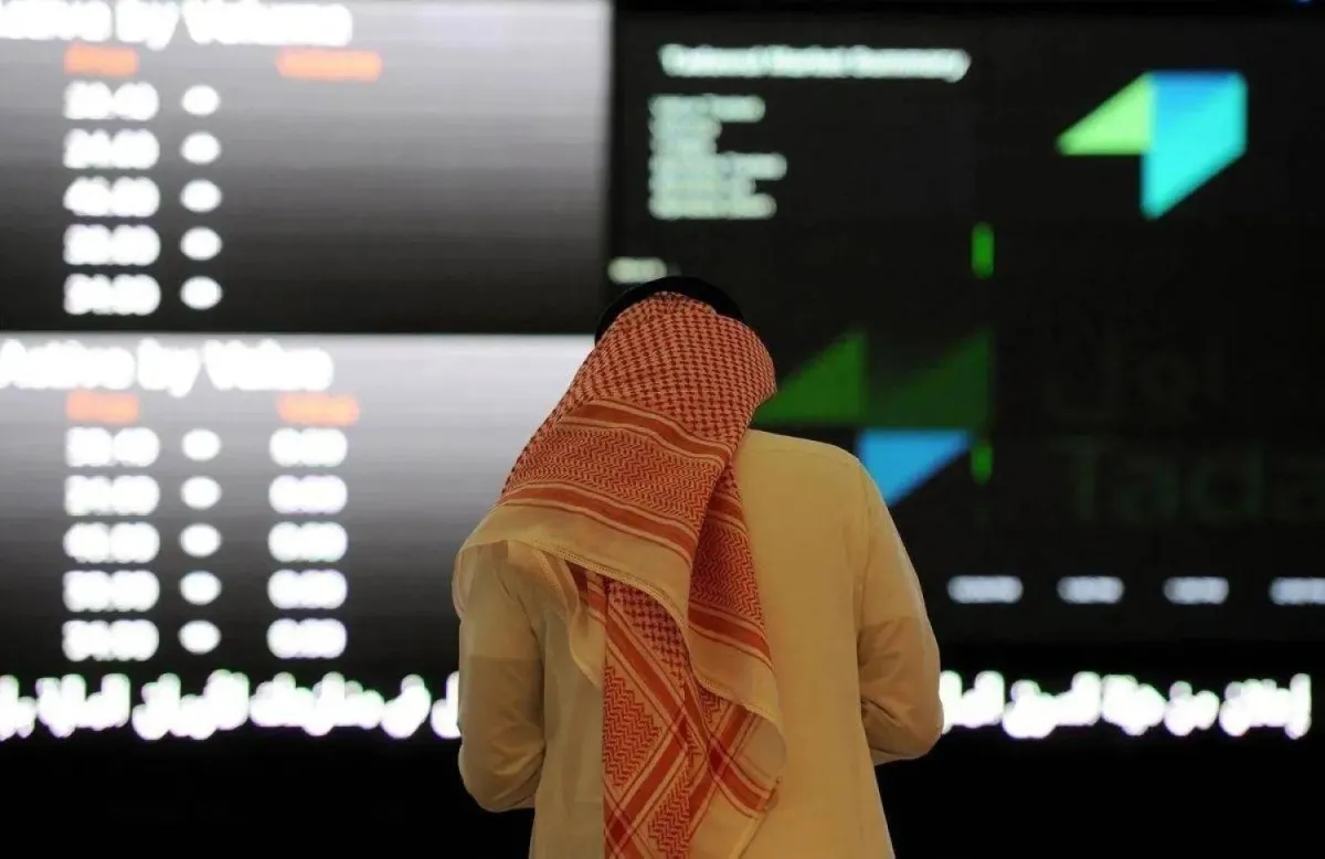 الأسواق الخليجية تستهلّ تعاملات الاثنين بتباين عقب الاتفاق التجاري