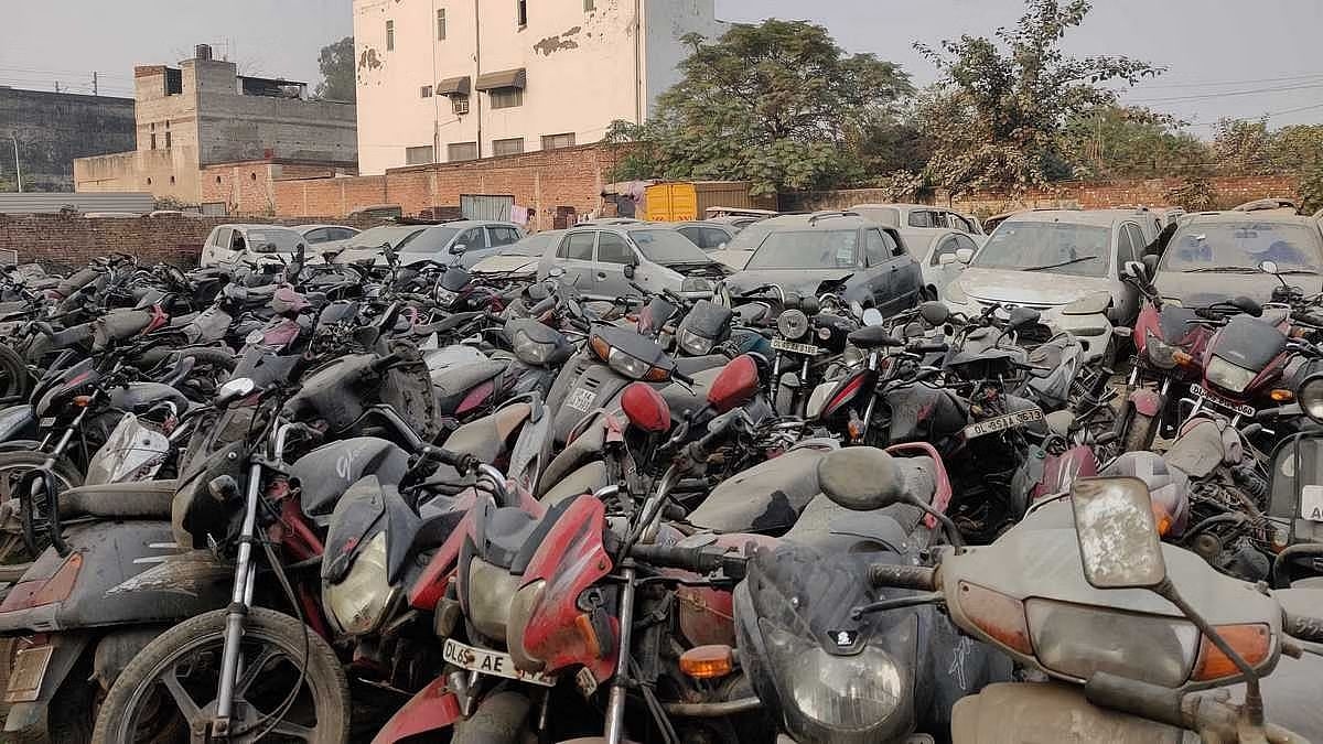 Delhi's new fuel policy is forcing people to buy new cars. It won't reduce pollution