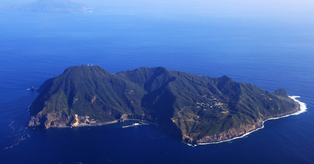 Hundreds of Small Earthquakes Rattle Remote Islands in Japan