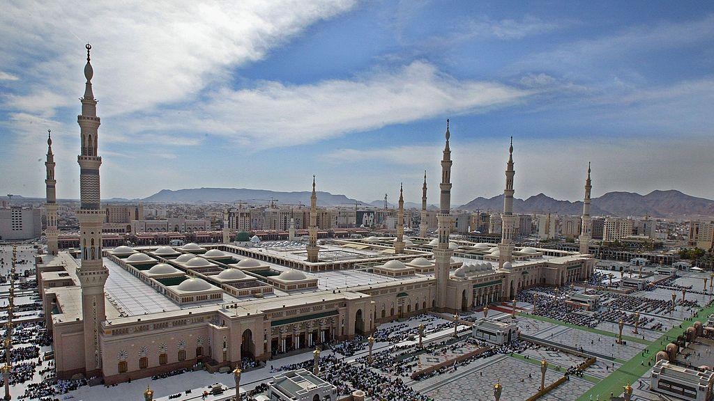 صحيفة لوموند: هل وضع النبي محمد حجر الأساس لدولة سياسية دينية؟
