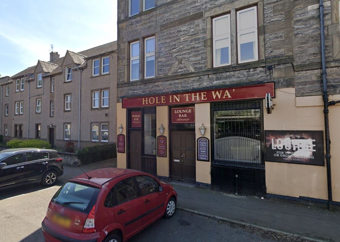 Bid to turn former East Lothian pub into convenience store