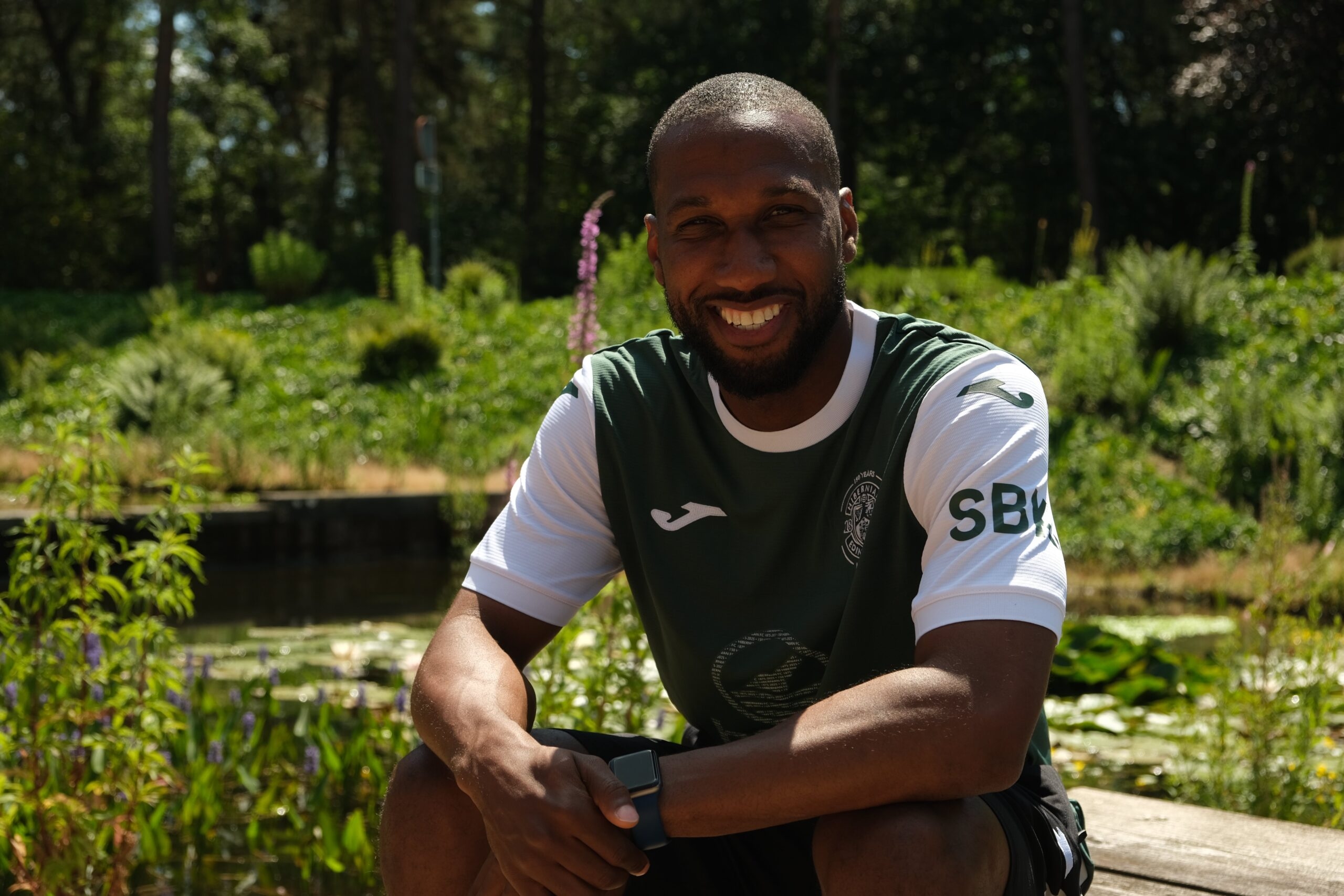 Junior Hoilett agrees new deal and joins teammates at Netherlands training camp