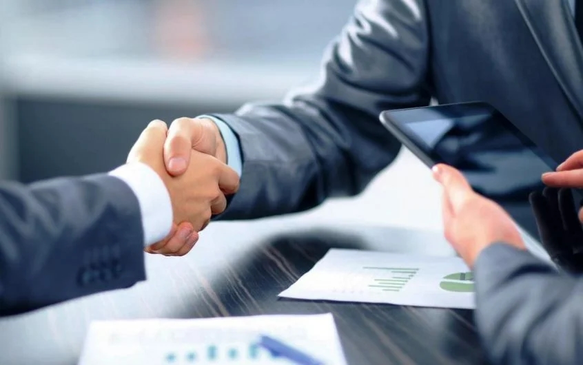 Hire PRO Expert in Dubai For Your Corporate Business