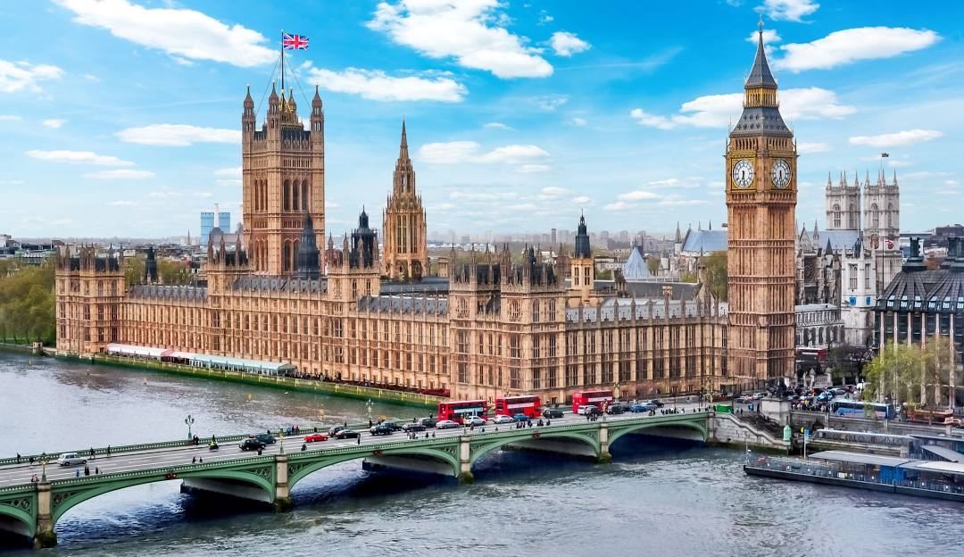 UK September Intake Explained: Admission, Deadlines & Benefits for 2025