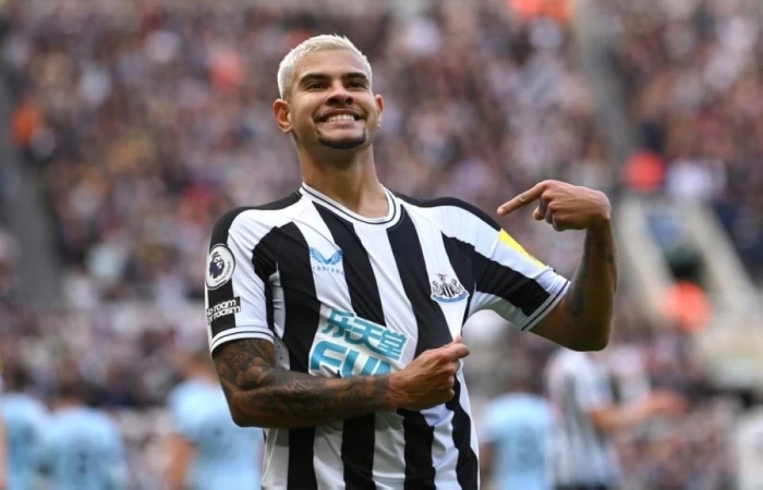 برونو غيماريش لاعب نيوكاسل يرد على عرض الاتحاد الضخم