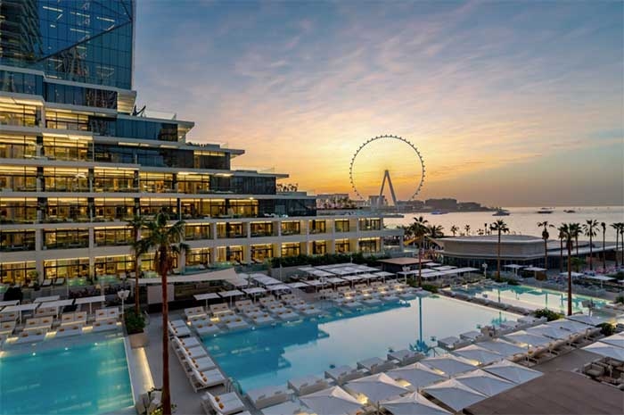 Summer Escape for Two: The Ultimate Couples Partymoon at FIVE LUXE