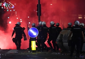 Dozens of anti-government protesters detained during clashes with riot police in Serbia