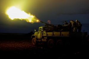 Ukraine scrambling for clarity as US downplays halt to arms shipments