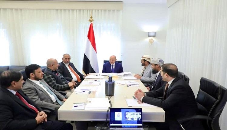 المجلس الرئاسي . . إما الحلُّ أو الحلُّ