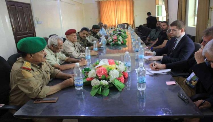 قيادة الضالع تستقبل وفدًا أمميًا لتقييم فتح الطريق الدولي بين عدن وصنعاء وتأمينه بالكامل