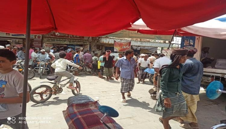 امن الحوطة يواصل التحقيق بقضية وفاة شاب اثناء عراك مع شخص اخر بالشارع الرئيسي