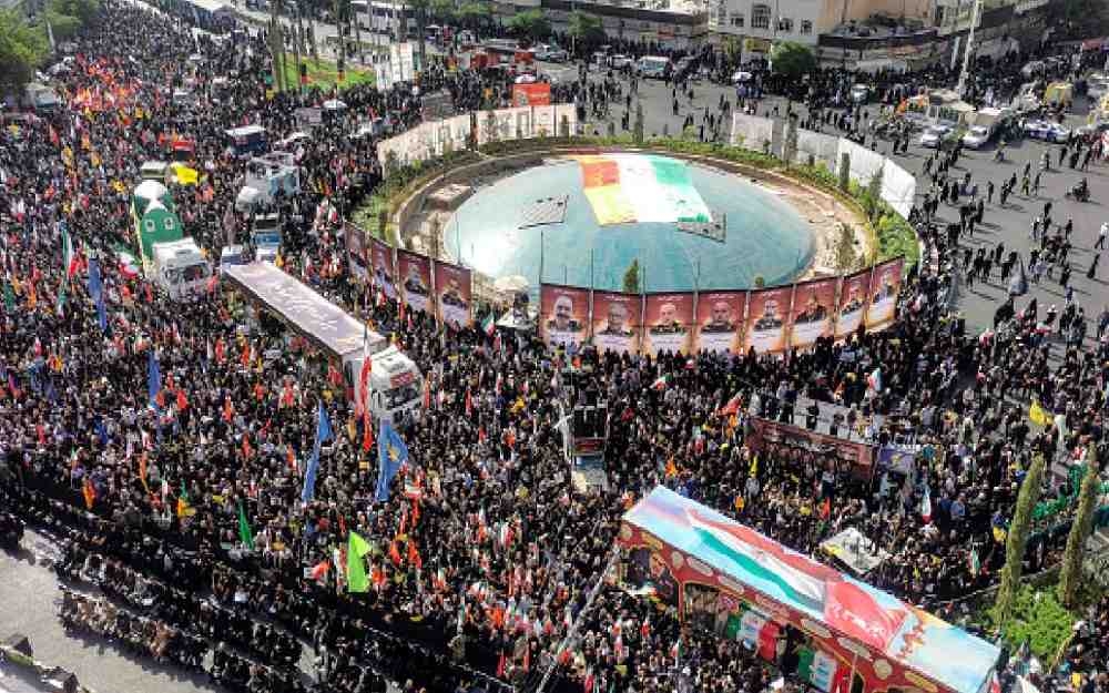 إيران تشيّع قادة عسكريين وعلماء نوويين قتلتهم إسرائيل
