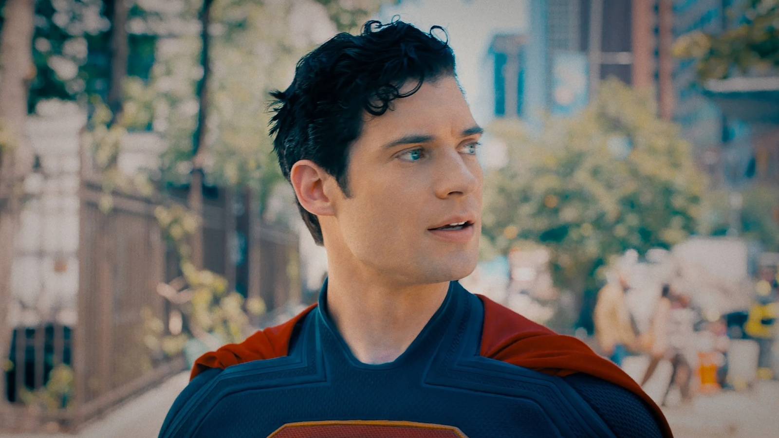 #اخبار الفن إشادات واسعة بفيلم Superman الجديد