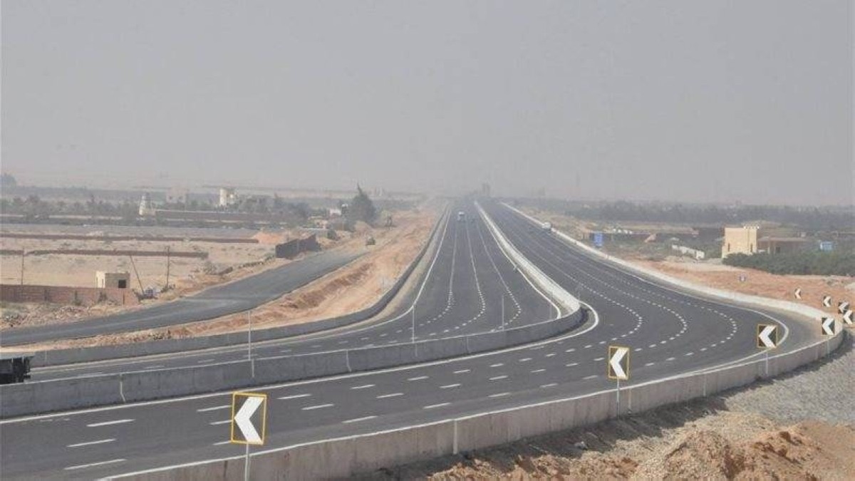 مصر.. قرار عاجل بشأن الطريق الإقليمي بعد الحادثين المروعين