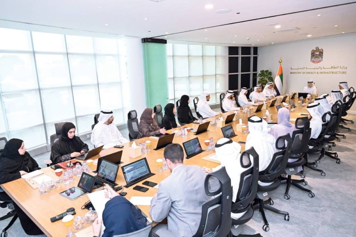 «البنية التحتية» يناقش الازدحام المروري وكفاءة الطرق