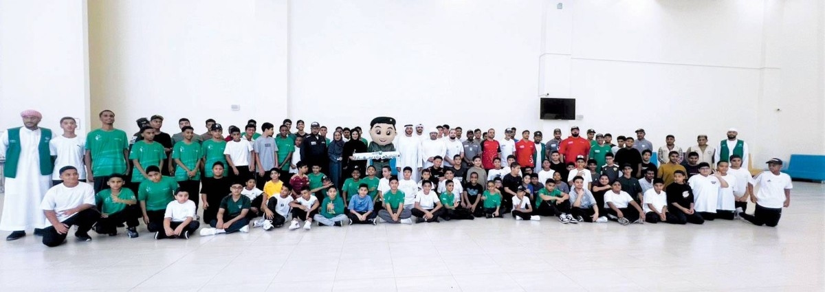شرطة دبي تنظم محاضرة توعوية لمنتسبي البرنامج الصيفي
