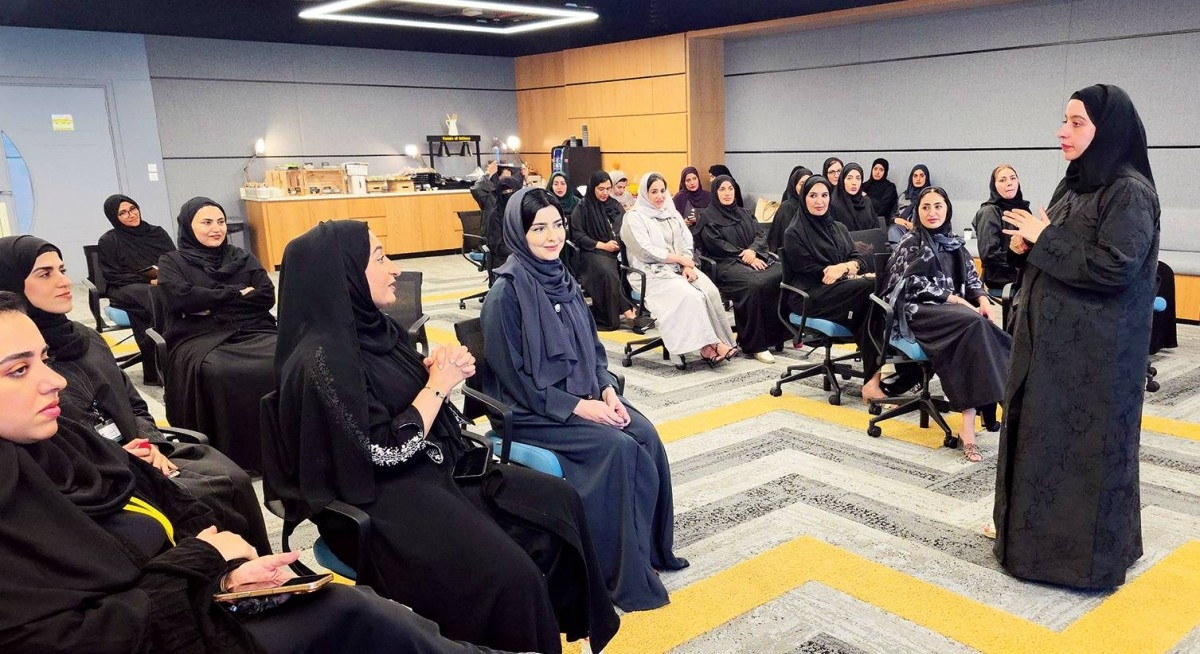 «نسائية كهرباء دبي» تعزز التواصل مع الموظفات