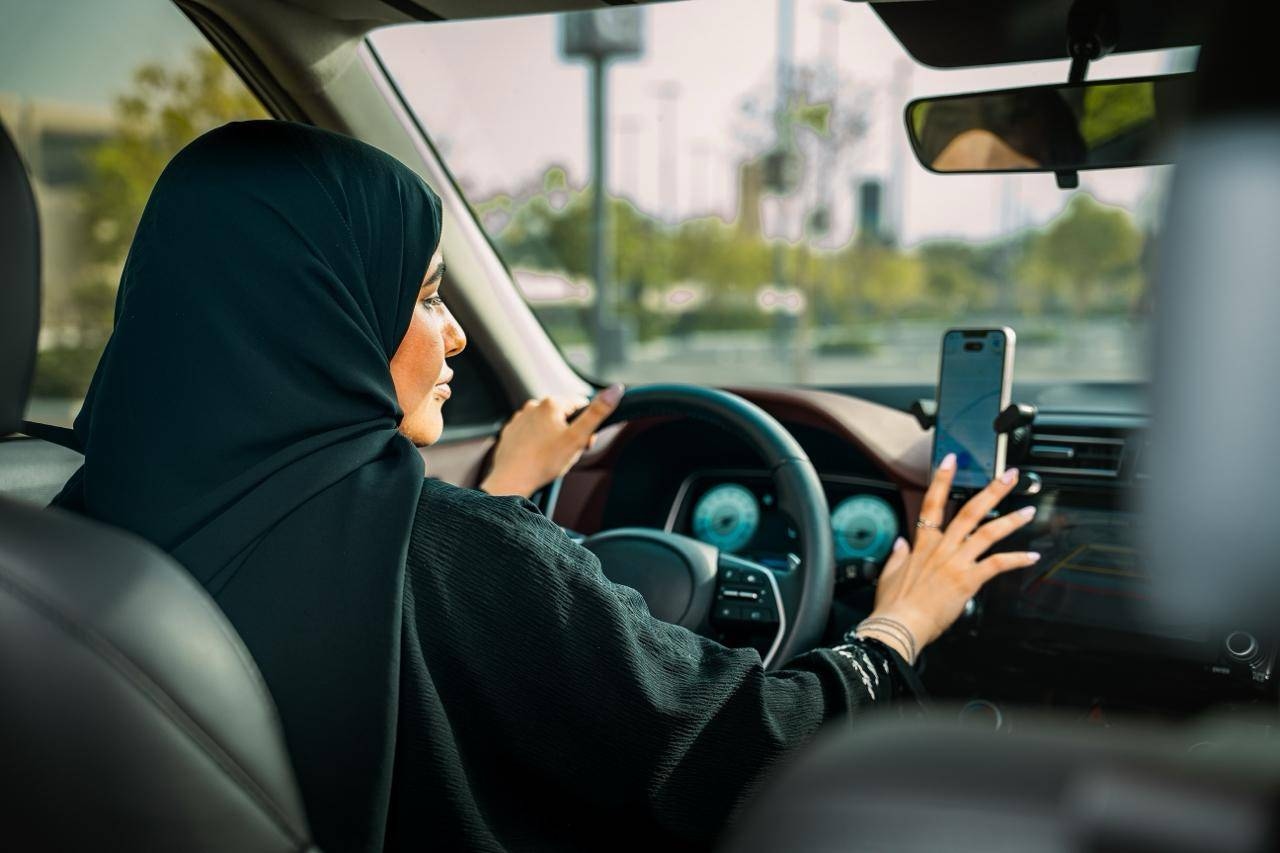 "أوبر" تطلق خدمة "السائقات" في السعودية خلال أسابيع والبداية بالمدن الرئيسية
