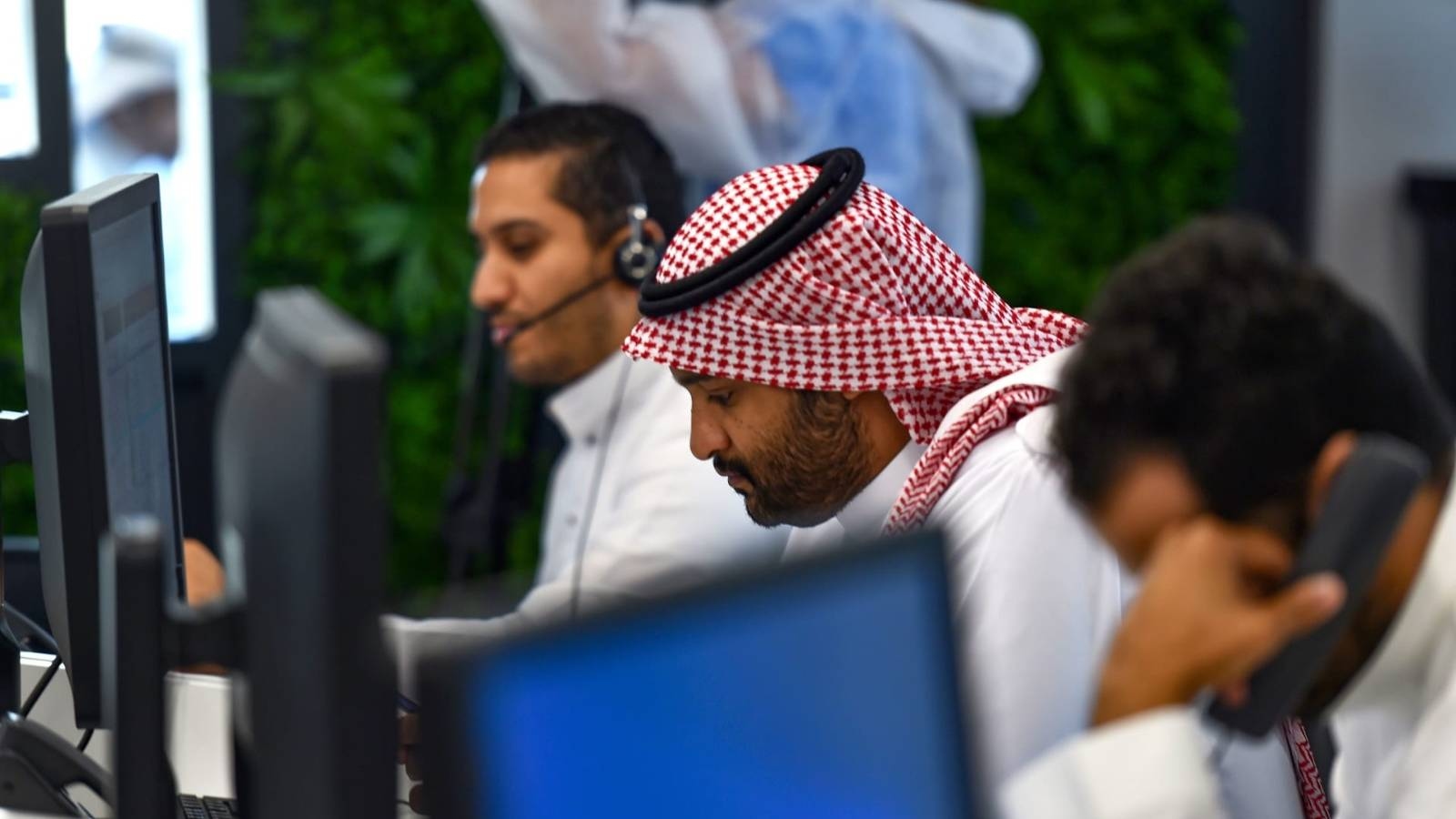 التوظيف في القطاع الخاص السعودي خلال يونيو يتسارع بأعلى وتيرة في 14 عاما
