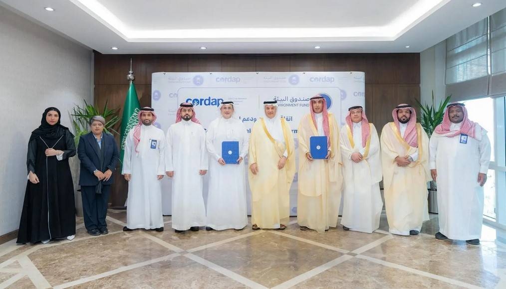 السعودية تعزز الاستدامة البيئية باتفاقية لدعم أبحاث تطوير الشعاب المرجانية
