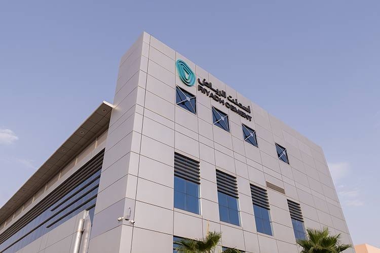 أرباح أسمنت الرياض تتراجع 10.8 % في الربع الثاني مع ارتفاع تكلفة المبيعات