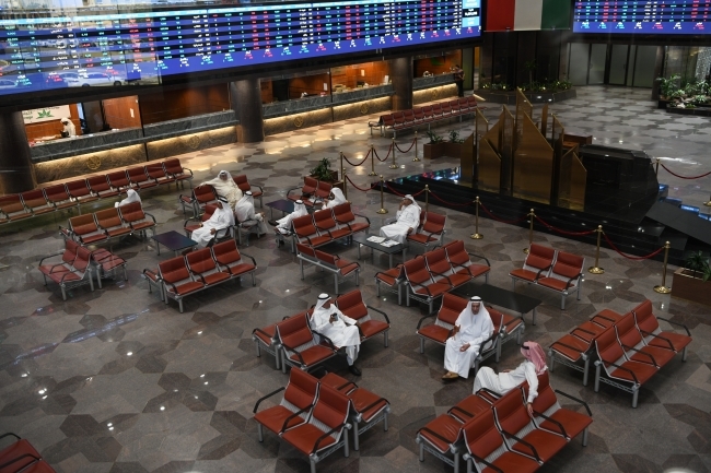تباين أداء مؤشرات البورصة بسيولة 108 ملايين دينار