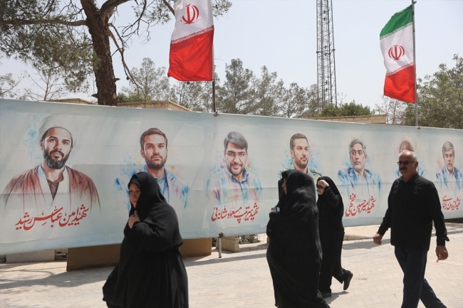 خامنئي يهدد بتكرار «ضربة العُديد»