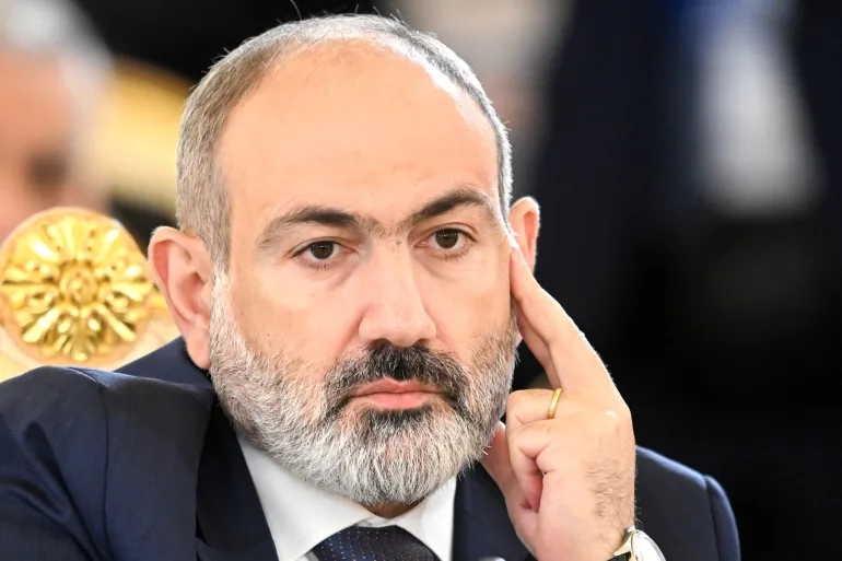 رئيس الوزراء الأرميني يصل تركيا في زيارة 'تاريخية'