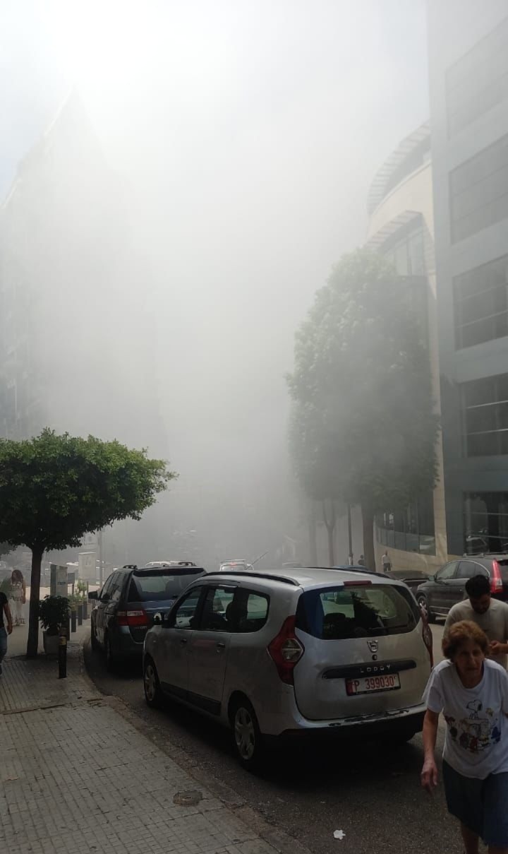 اشتعال مولّد كهربائي داخل مجمع الـABC في الأشرفية(صورة)