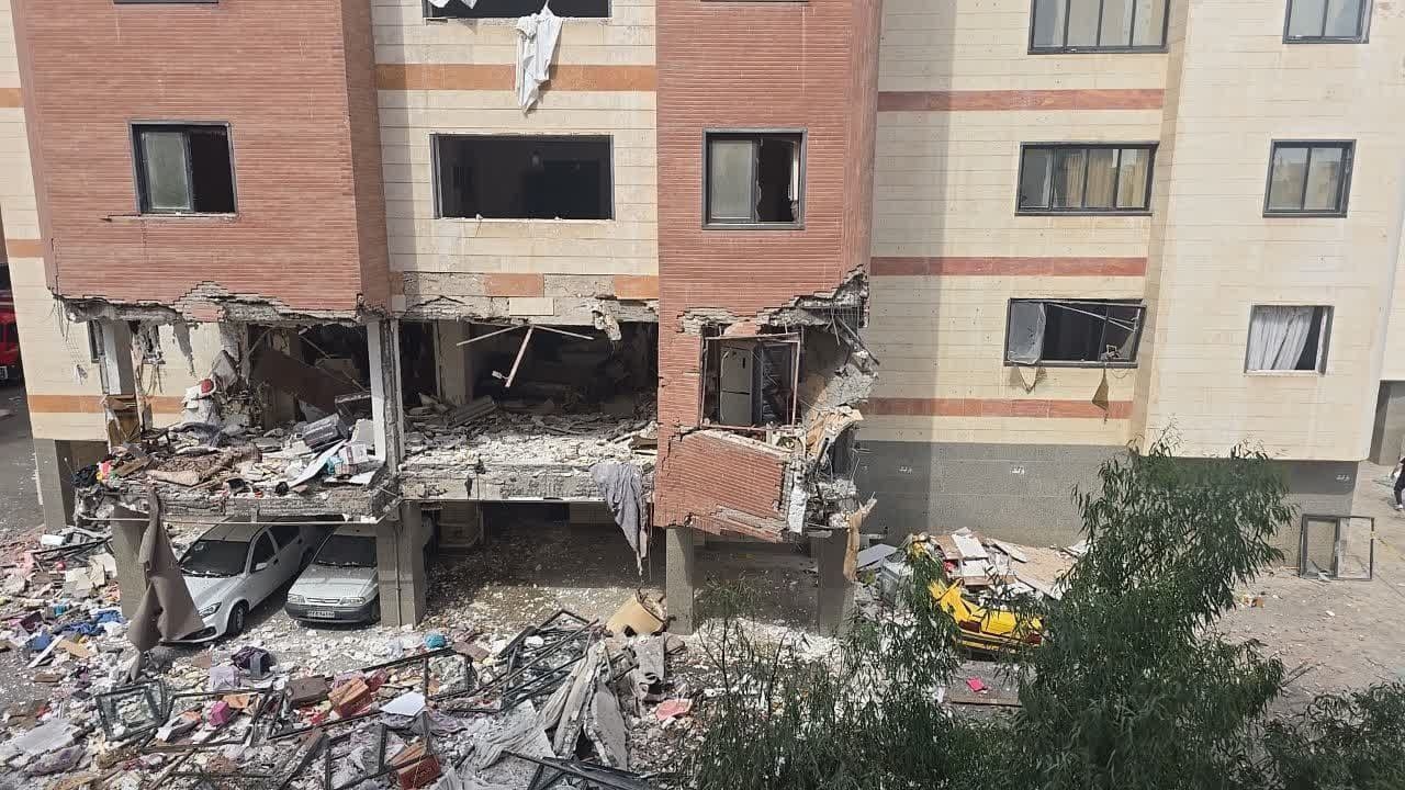 التلفزيون الإيراني: انفجار في مجمع سكني في منطقة برديسان محافظة قم أسفر عن إصابة 7 أشخاص