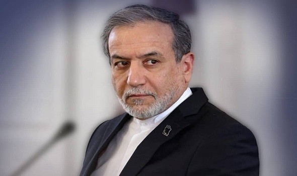 وزير الخارجية الإيراني ينصح ترامب باحترام خامنئي إذا أراد اتفاقًا مع بلاده