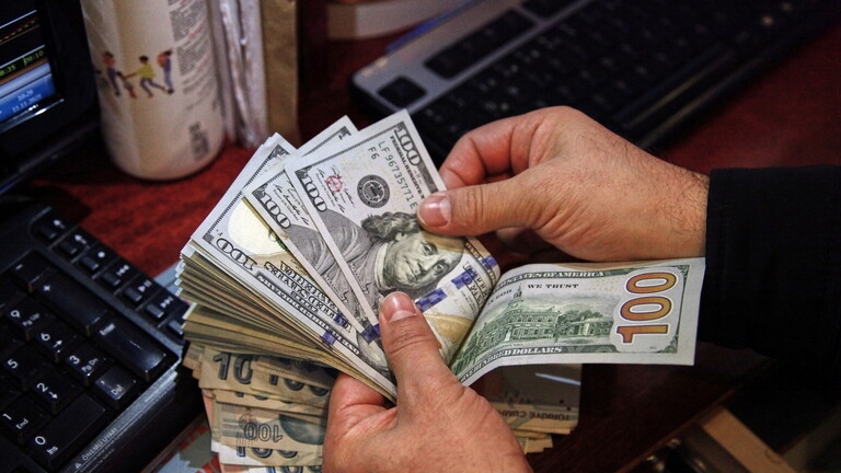الدولار يسجّل أعلى مستوى في 15 أسبوعًا