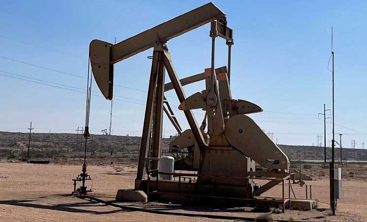 النفط يستقر مع تقييم تأثير الرسوم الجمركية على النمو الاقتصادي