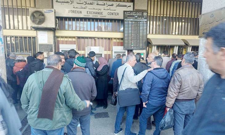 معاناة تأخر الرواتب وصعوبة سحبها تتواصل في سوريا