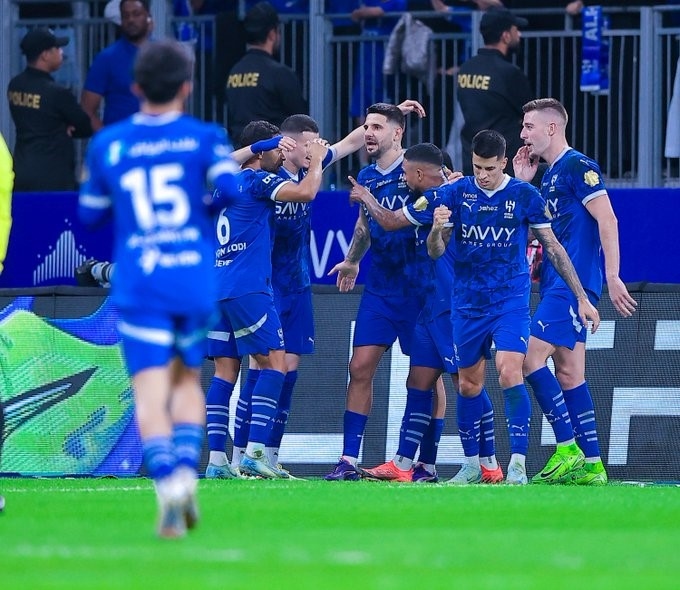 لاعب مانشستر سيتي: الهلال خطير ومنظم