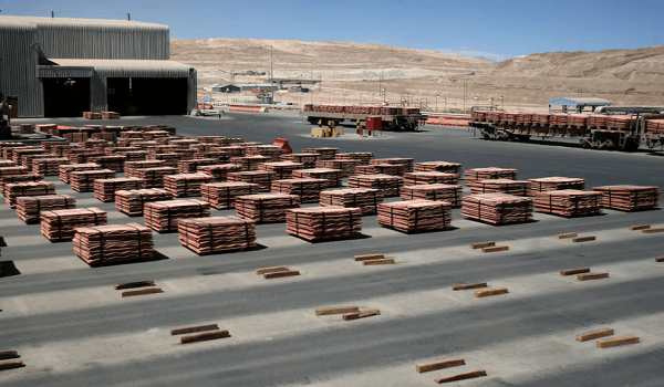 ترمب يفرض رسوما جمركية بنسبة 50% على واردات النحاس