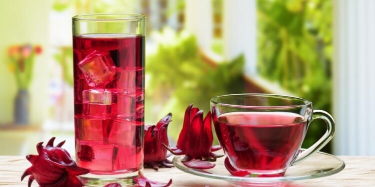 الكركديه ليس مجرد مشروب منعش.. تعرف على تأثيره الصحي على القلب