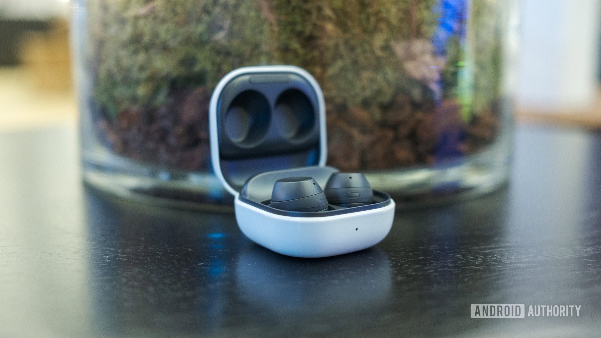 Samsung's next budget earbuds sound like they have incredible battery life