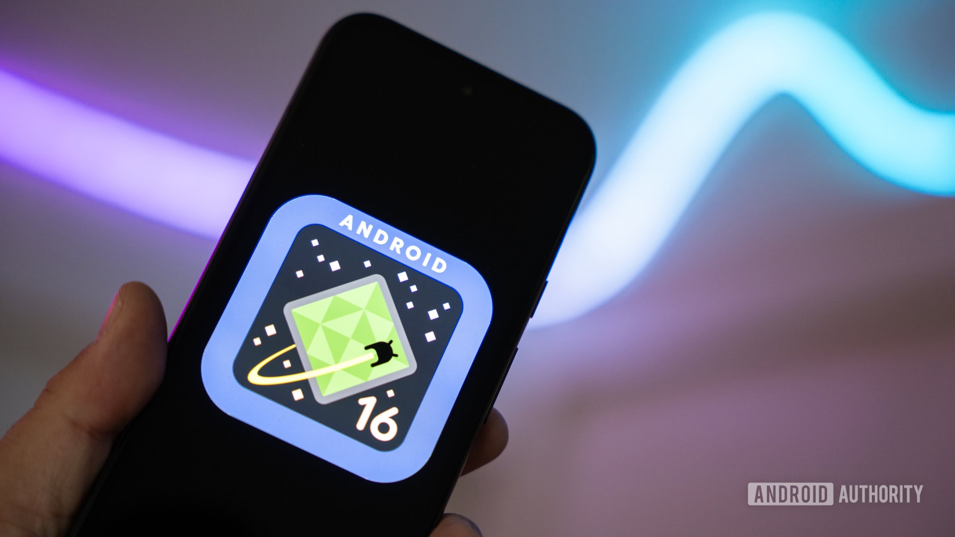 Android 16 QPR1 beta 2 is here, with Pixel's DeX competitor and more
