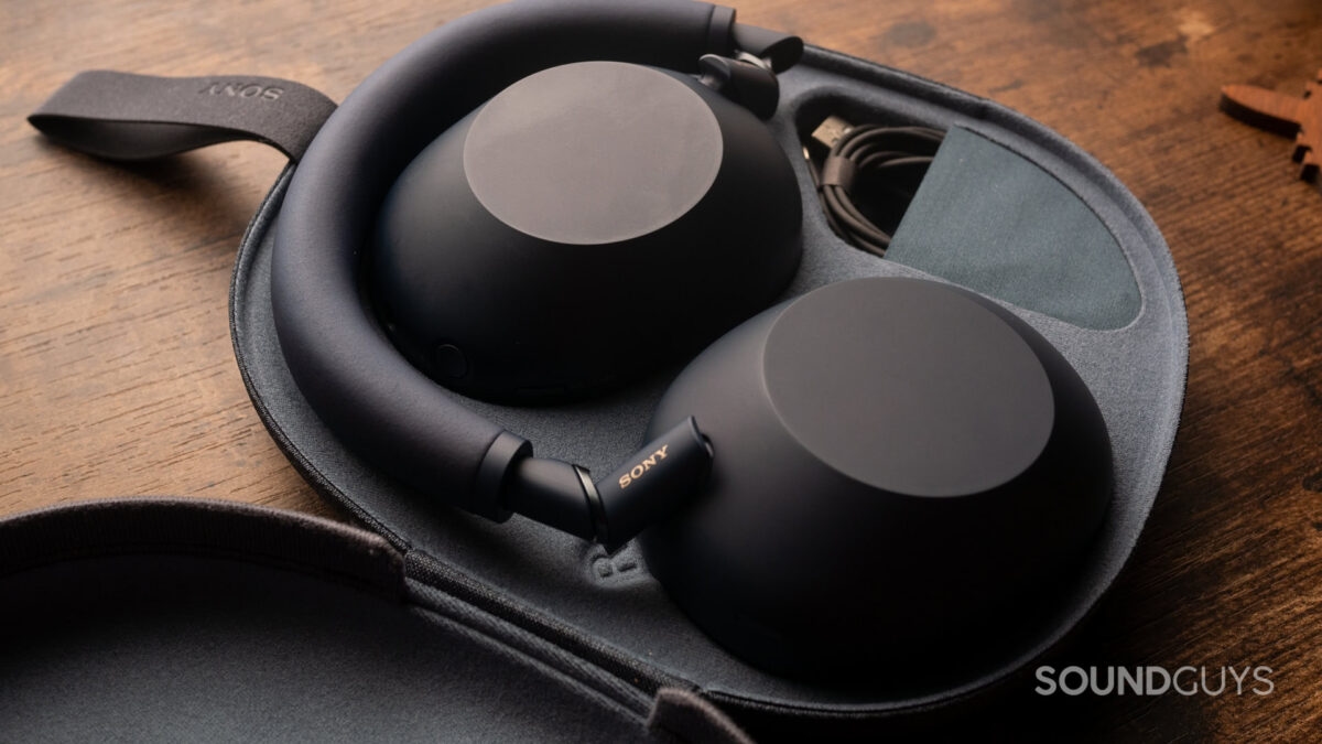 Not again: Sony's WH-1000XM6 hinge shows signs of cracking