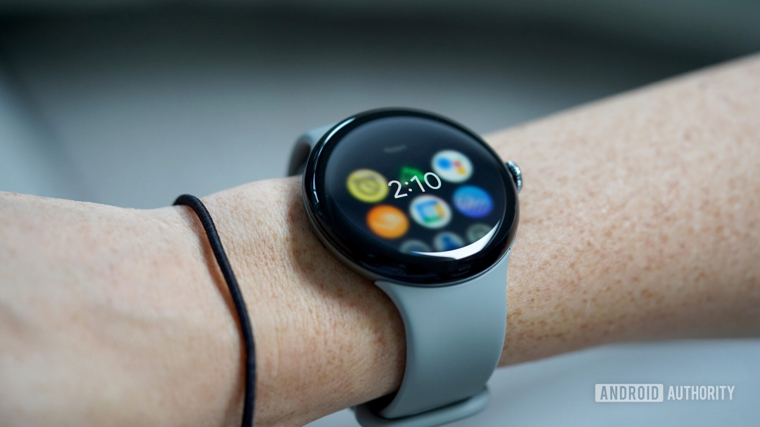 Wear OS 6 fixes the most annoying thing about always-on displays, and I couldn't be more excited