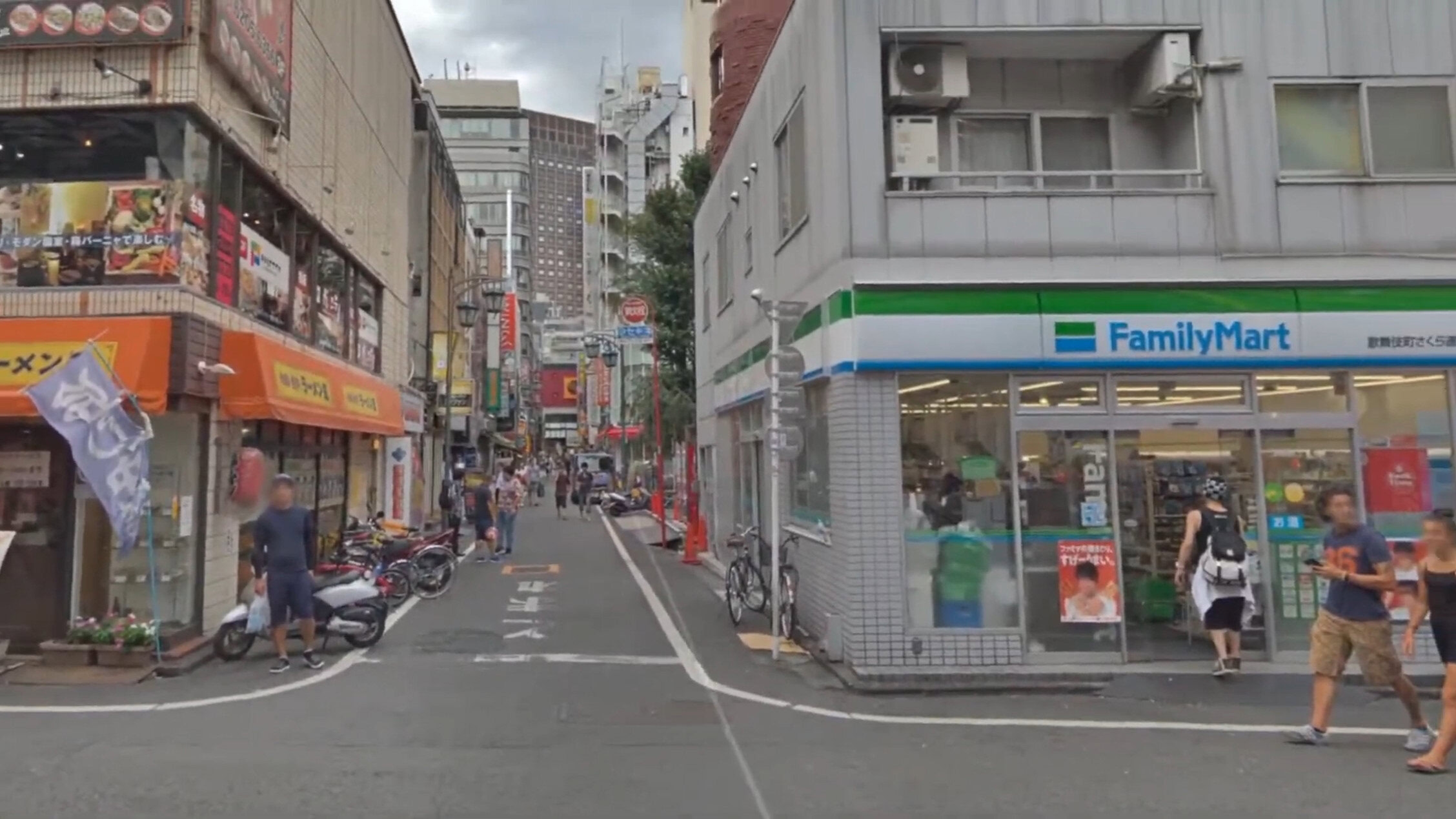 This forgotten Google app let me explore Tokyo like an open world game, and it's surreal