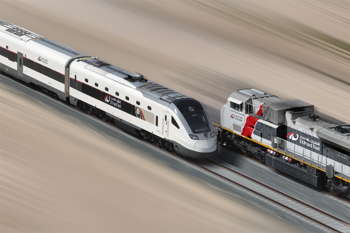Etihad Rail CEO meets Kuwait minister to discuss GCC railway cooperation