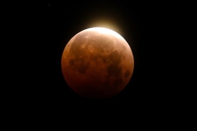 Watch total lunar eclipse turn moon red on Thursday night