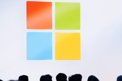 Windows' infamous 'blue screen of death' will soon turn black