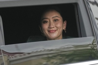 Court suspends Thailand's PM to investigate leaked phone call