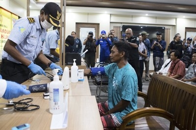 Indonesia rescuers find 31 survivors in ongoing search after ferry sinks near Bali