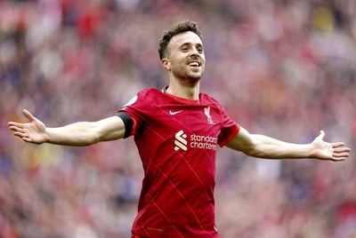 Liverpool player Diogo Jota and his brother killed in a car accident in Spain